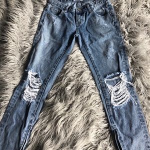 One teaspoon distressed boyfriend jeans